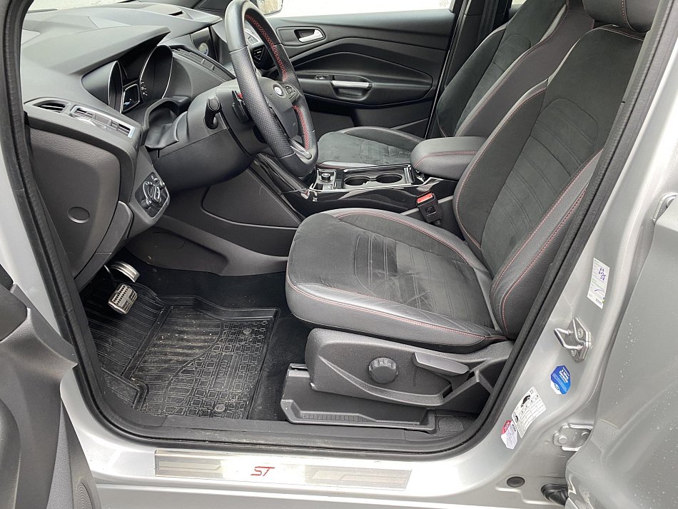 Ford Kuga 1.5EB ST-Line AWD