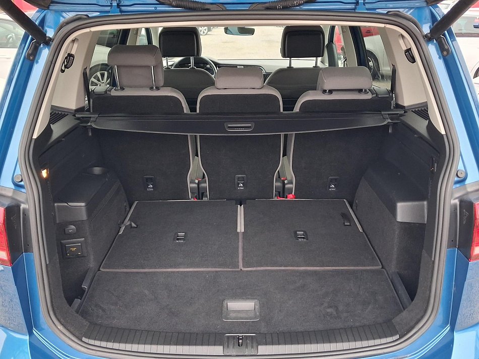 Volkswagen Touran 2.0 TDi 