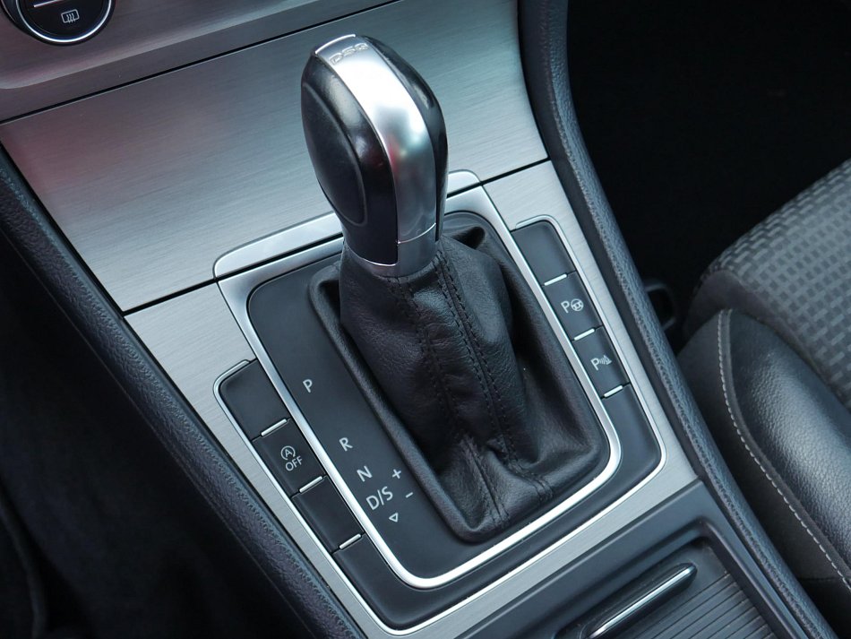 Volkswagen Golf 1.4 TSi 