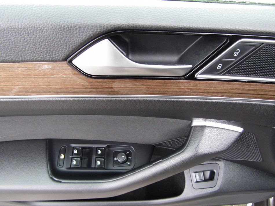 Volkswagen Passat 2.0 TDi 