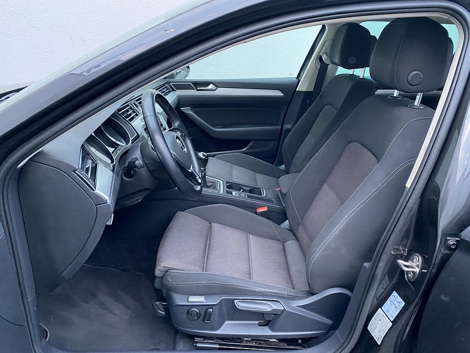 Volkswagen Passat 2.0 TDi 