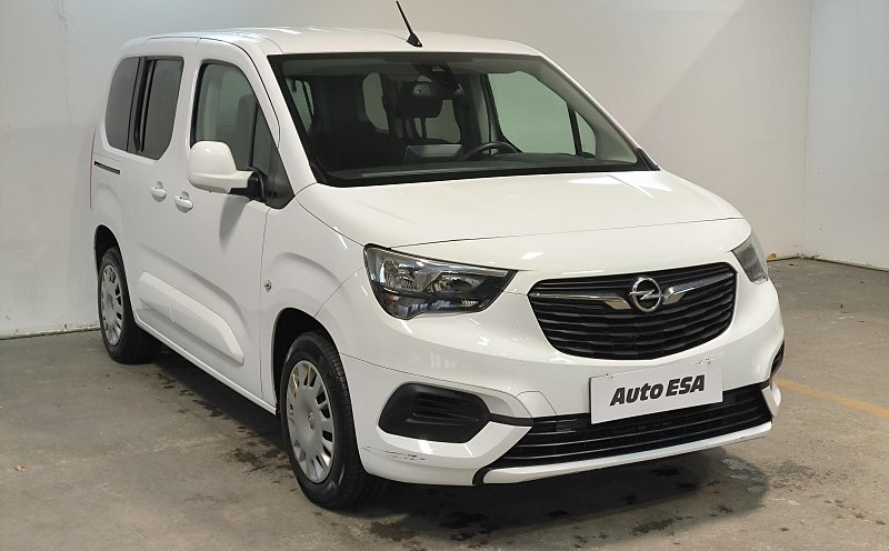 Opel Combo 1.2T 