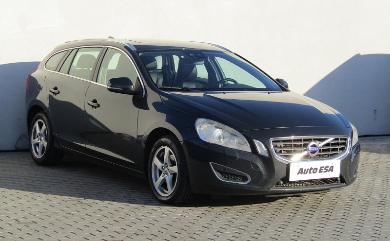 Volvo V60 2.0 D Summum