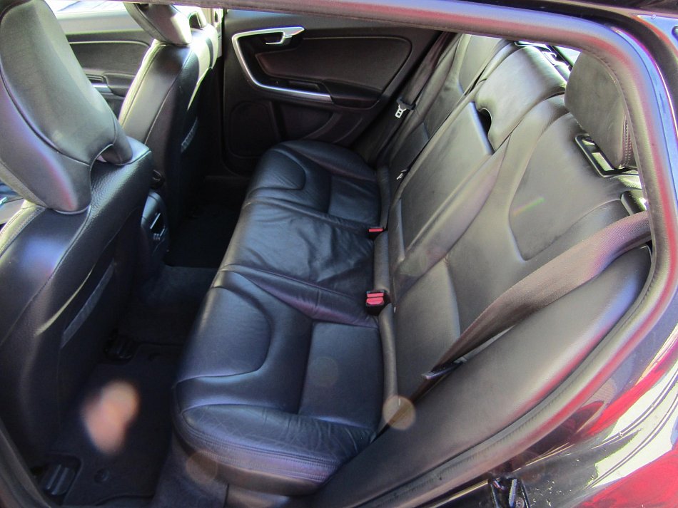 Volvo V60 2.0 D Summum