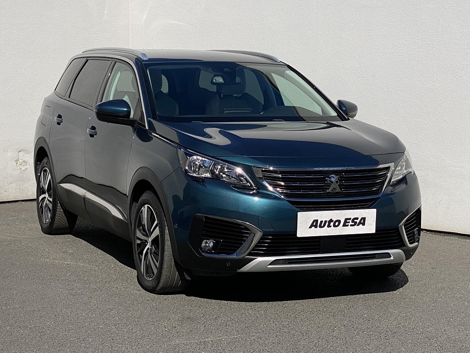 Peugeot 5008 1.5 HDi Allure 7míst
