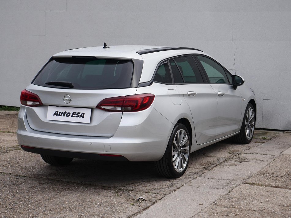 Opel Astra 1.5CDTi Dynamic