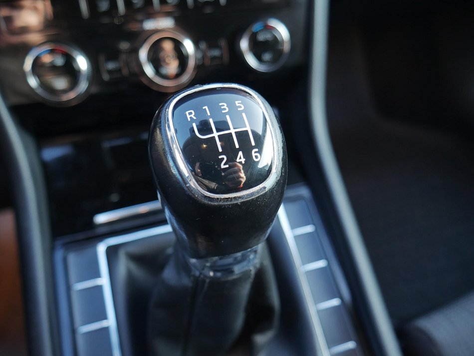 Škoda Superb III 2.0 TDi Ambition