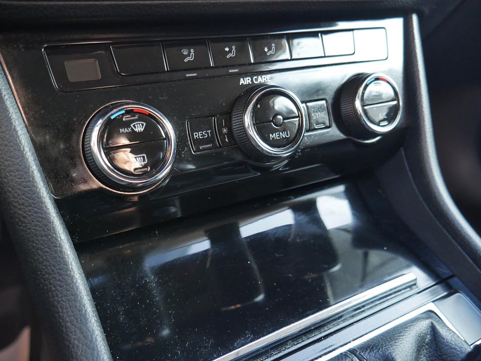 Škoda Superb III 2.0 TDi Ambition