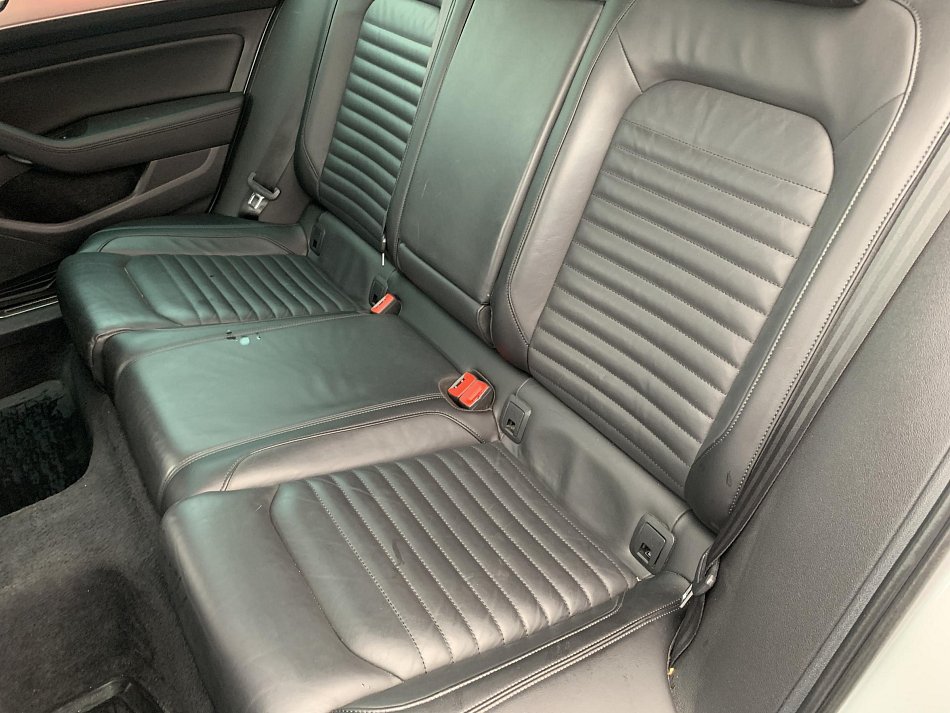 Volkswagen Passat 2.0 TDi 