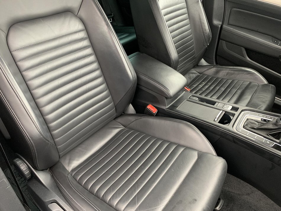 Volkswagen Passat 2.0 TDi 