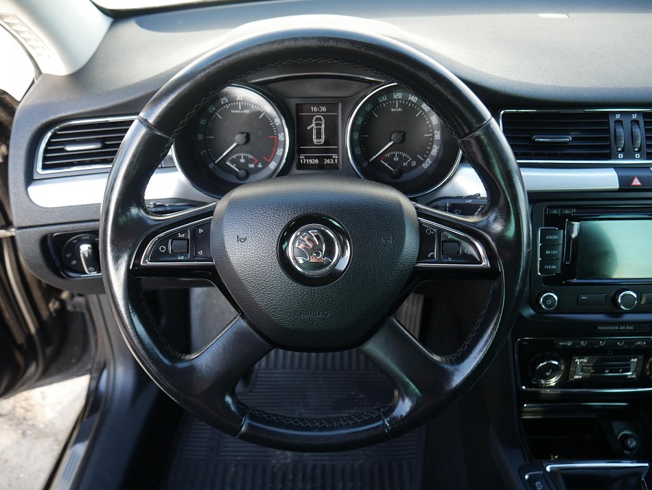 Škoda Superb II 2.0 TDi Ambition