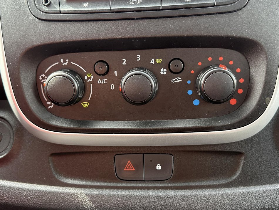 Renault Trafic 1.6dCi  L2 5míst