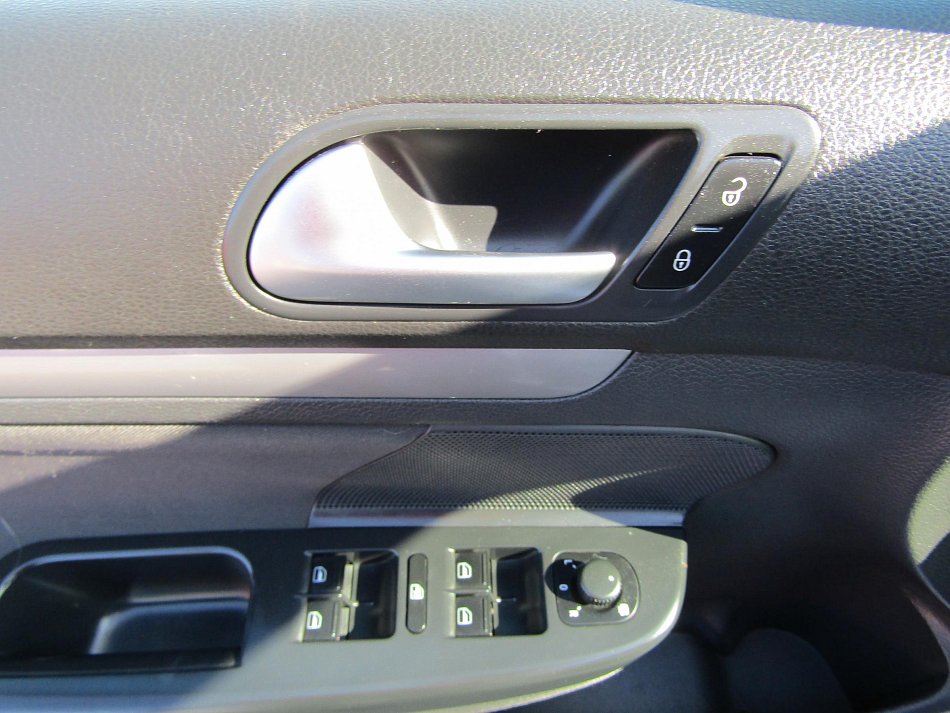 Volkswagen Golf 1.6 TDi 