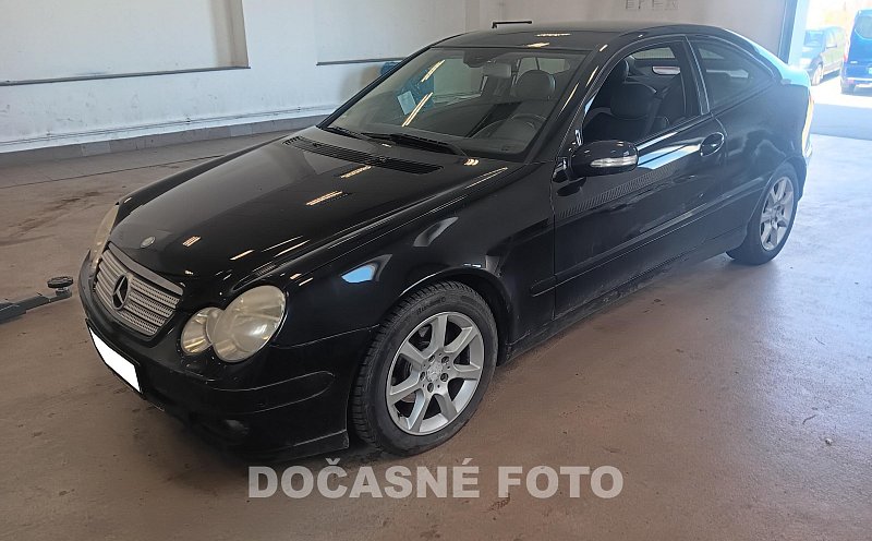 Mercedes-Benz Třída C 2.2 CDi 