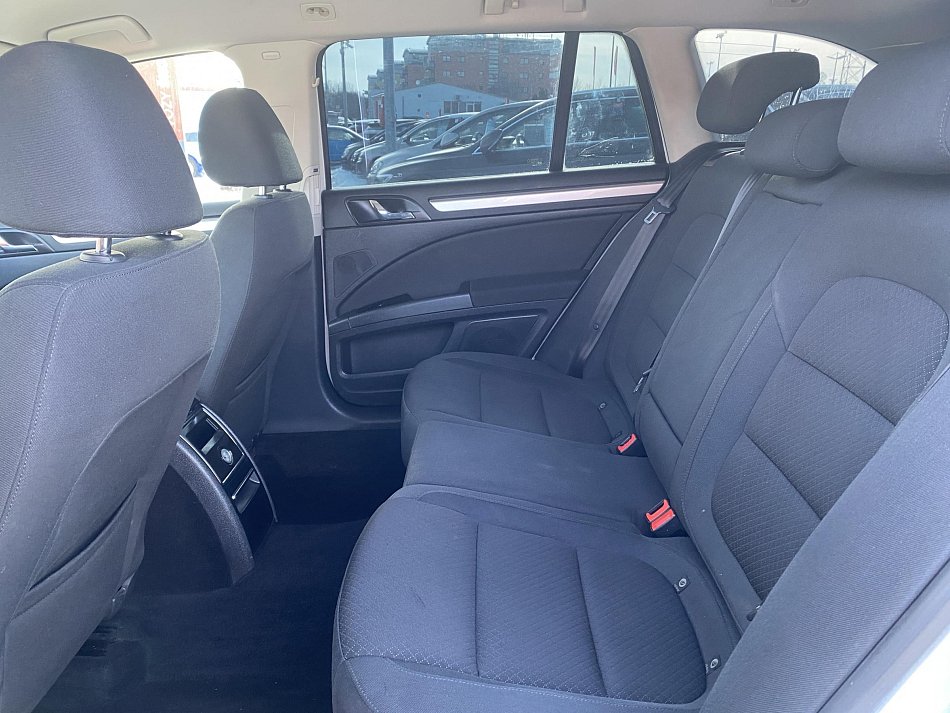 Škoda Superb II 2.0 TDi Ambiente