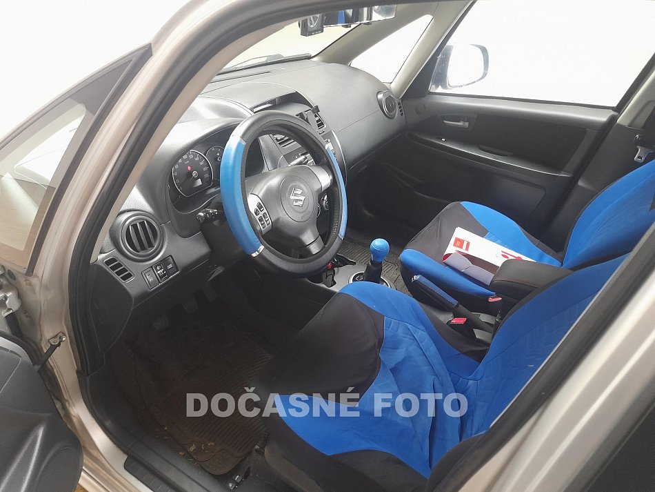 Suzuki SX4 1.6i 