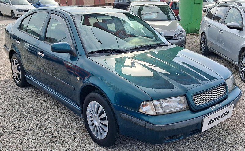 Škoda Octavia 1.6 i 