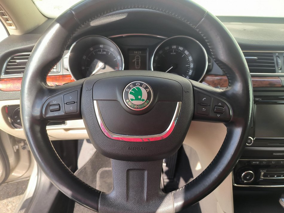 Škoda Superb II 3.6 FSi 