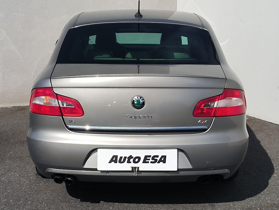 Škoda Superb II 3.6 FSi 
