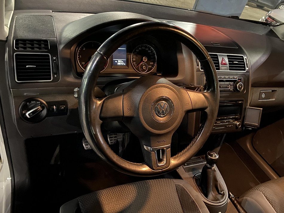 Volkswagen Touran 2.0TDi 