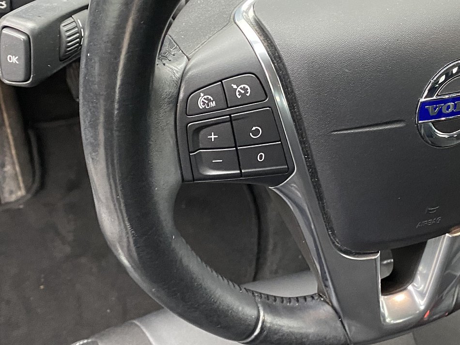 Volvo V40 2.0 D Momentum