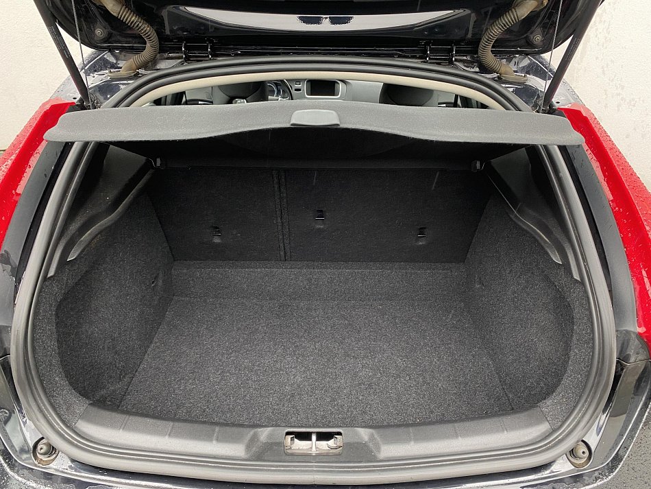 Volvo V40 2.0 D Momentum