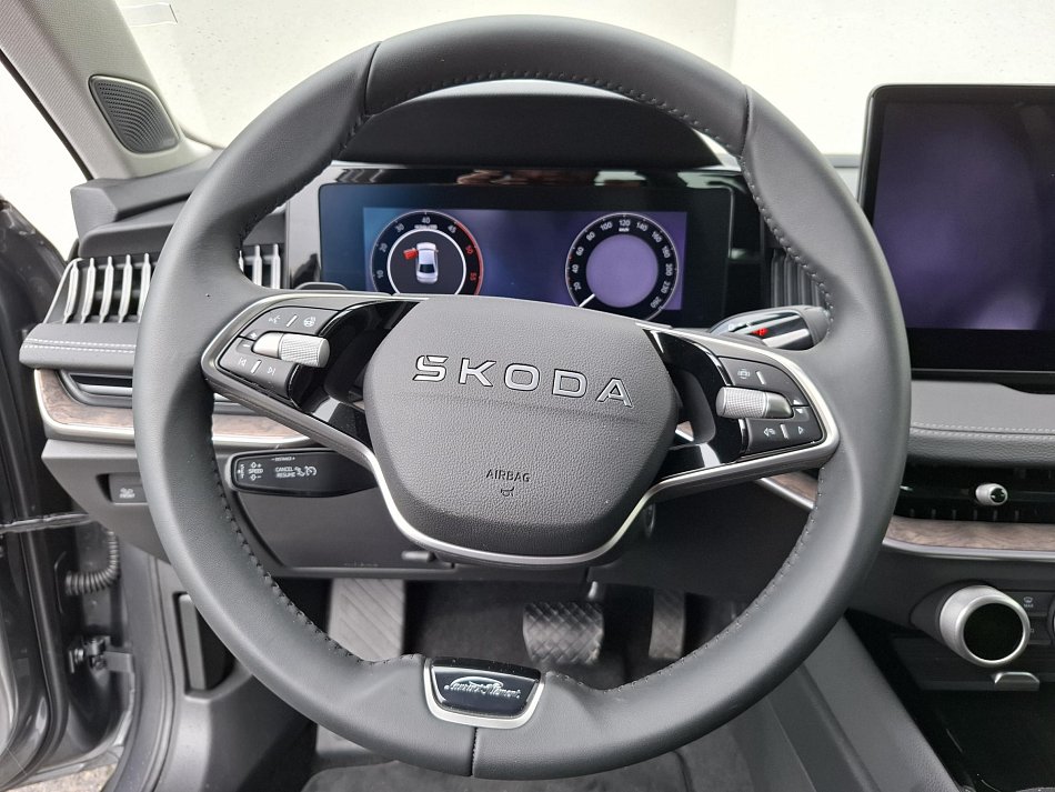 Škoda Superb IV 2.0 TDi L&K 4x4