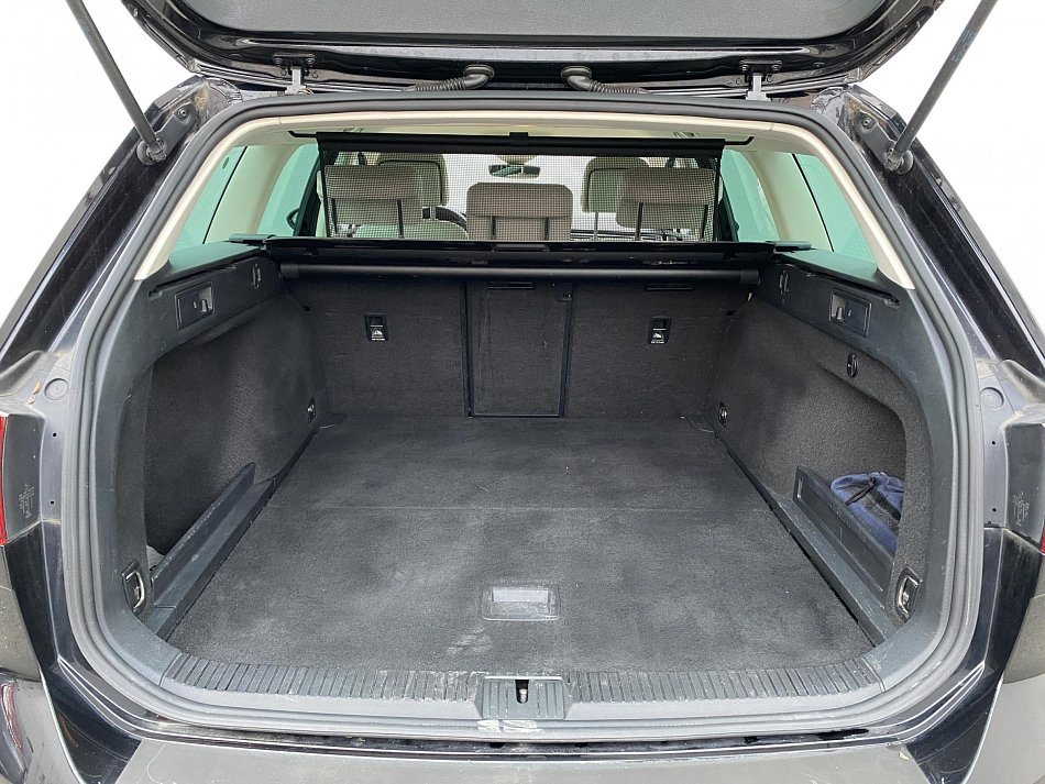 Volkswagen Passat 2.0 TDi Highline