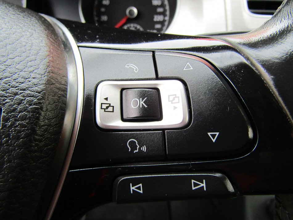 Volkswagen Golf 1.0 TSi 