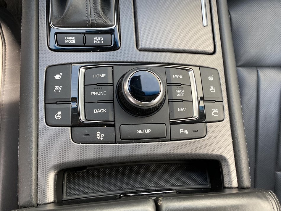 Hyundai Genesis 3.8i Exclusive 4x4