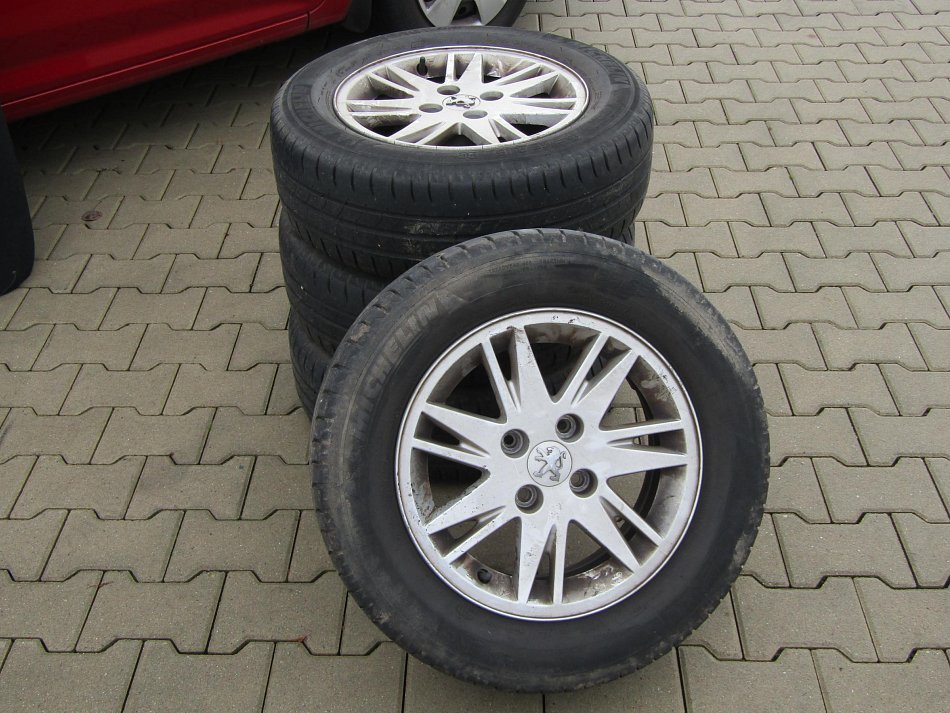 Peugeot 308 1.4i 16V 