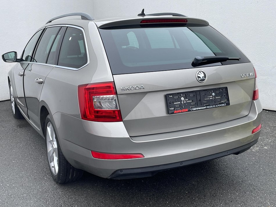 Škoda Octavia III 2.0 TDi Elegance