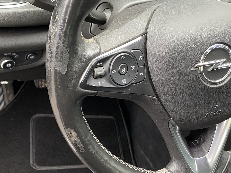 Opel Insignia 1.6 CDTi 