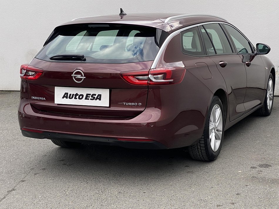 Opel Insignia 1.6 CDTi 