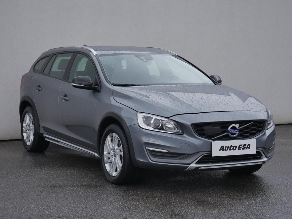 Volvo V60 2.4 D4 Cross Country 4x4