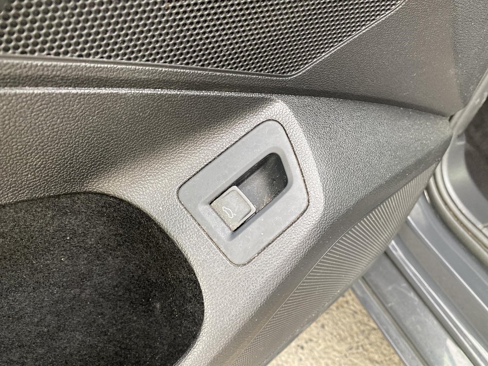 Volkswagen Passat 2.0 TDi 