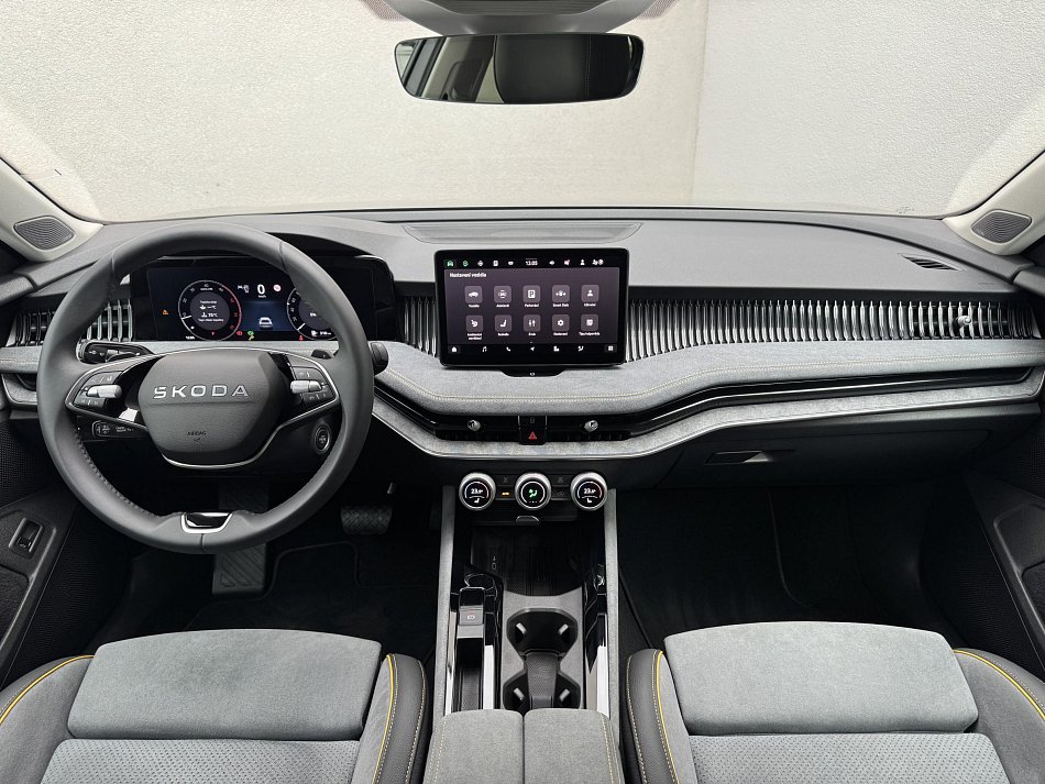 Škoda Superb IV 2.0 TDi Selection