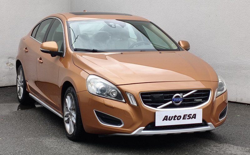 Volvo S60 2.0 T Summum