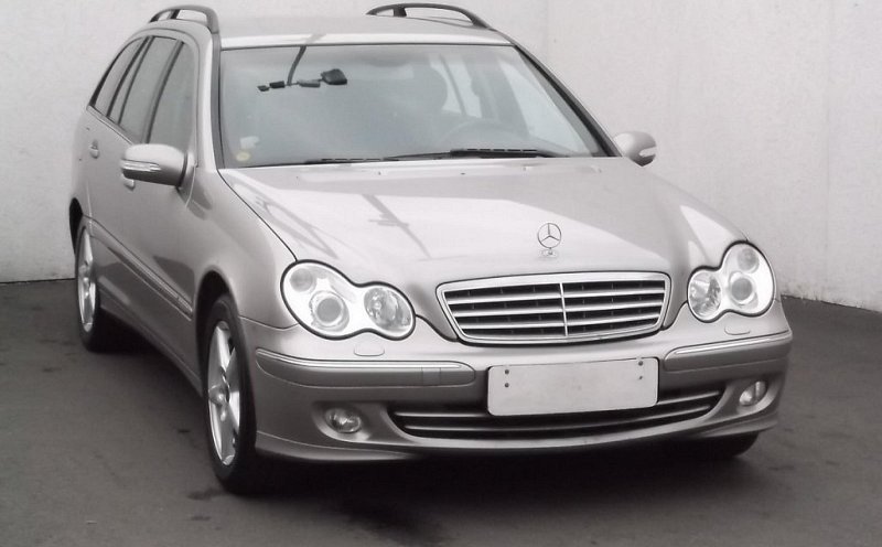 Mercedes-Benz Třída C 2.5 V6  C230