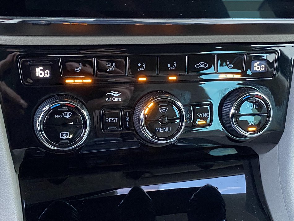 Škoda Superb III 1.5 TSi Style