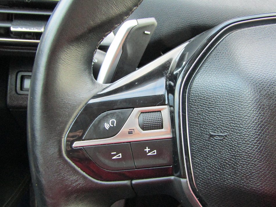 Peugeot 5008 1.2 THP Allure