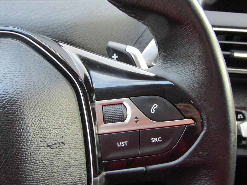 Peugeot 5008 1.2 THP Allure