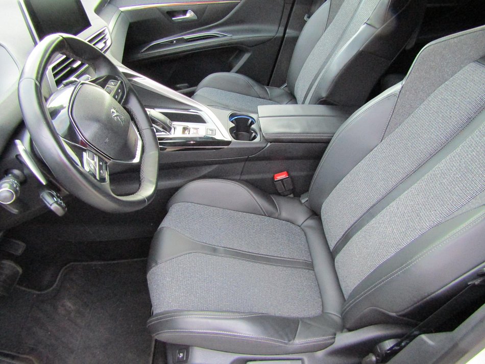 Peugeot 5008 1.2 THP Allure