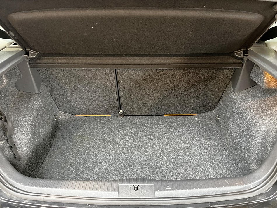 Volkswagen Polo 1.6 CROSS