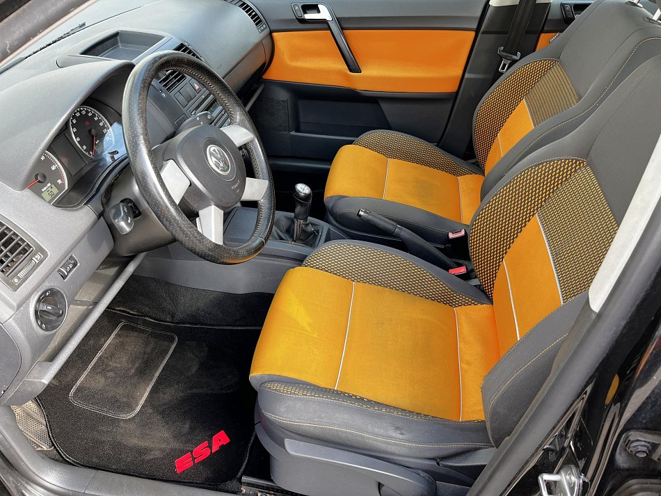 Volkswagen Polo 1.6 CROSS