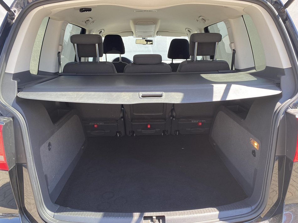 Volkswagen Touran 1.6 TDi CROSS