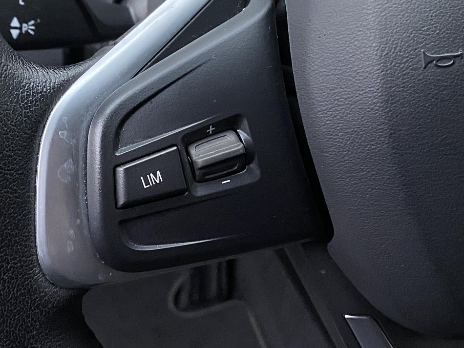 BMW X2 1.5T  sDrive18i