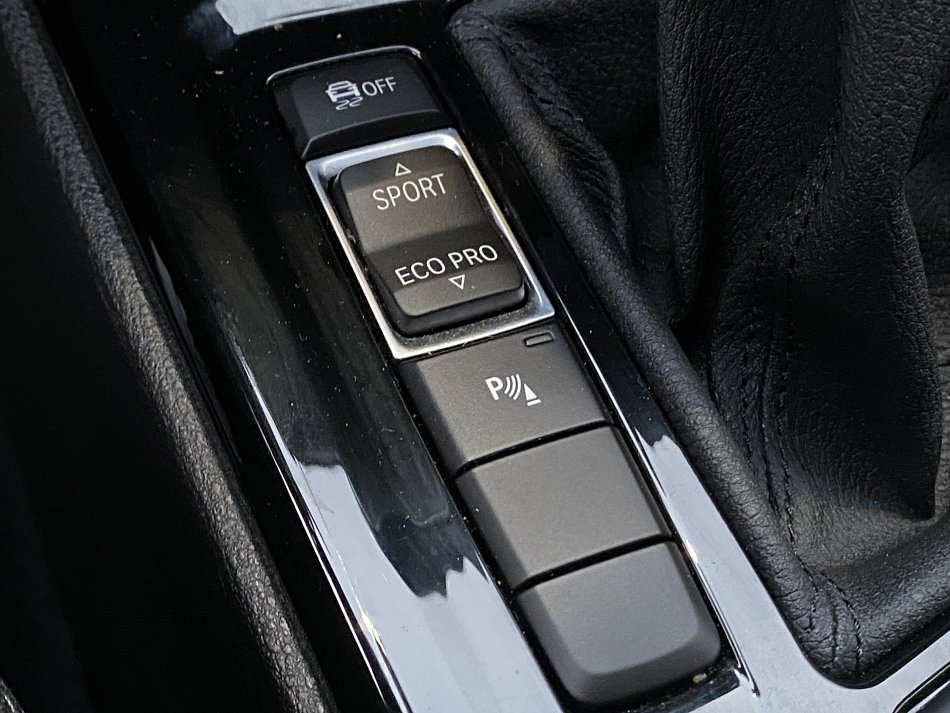 BMW X2 1.5T  sDrive18i