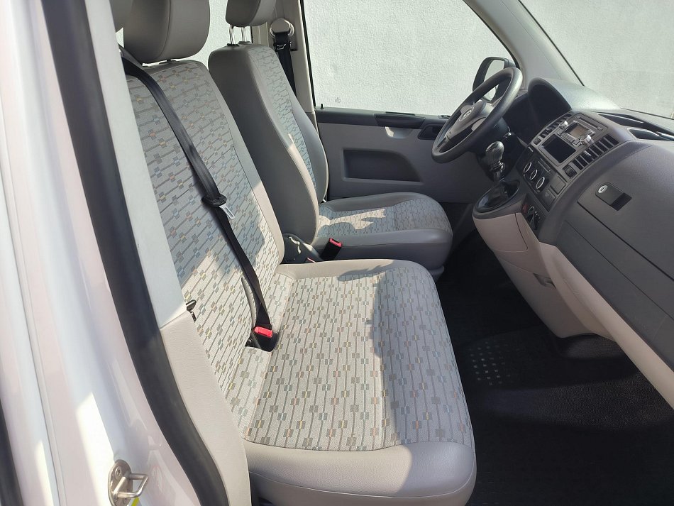 Volkswagen Transporter 2.0TDi  9míst