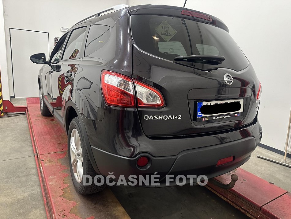 Nissan Qashqai 1.6 DCi  4x4, 7míst
